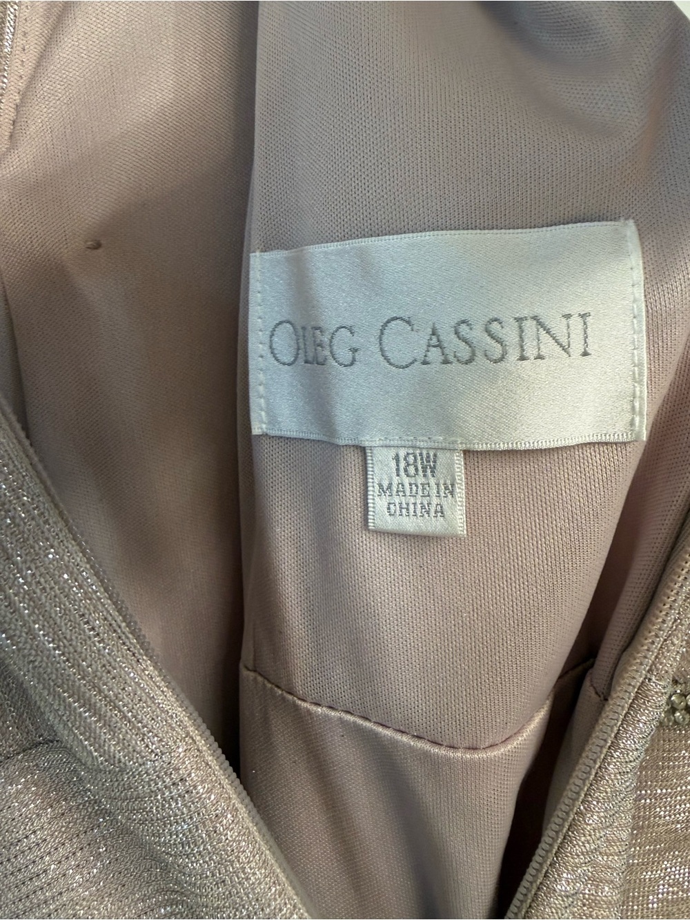 David’s Bridal Oleg Cassini Blush Pink Shimmer Evening Dress - Picture 6 of 6